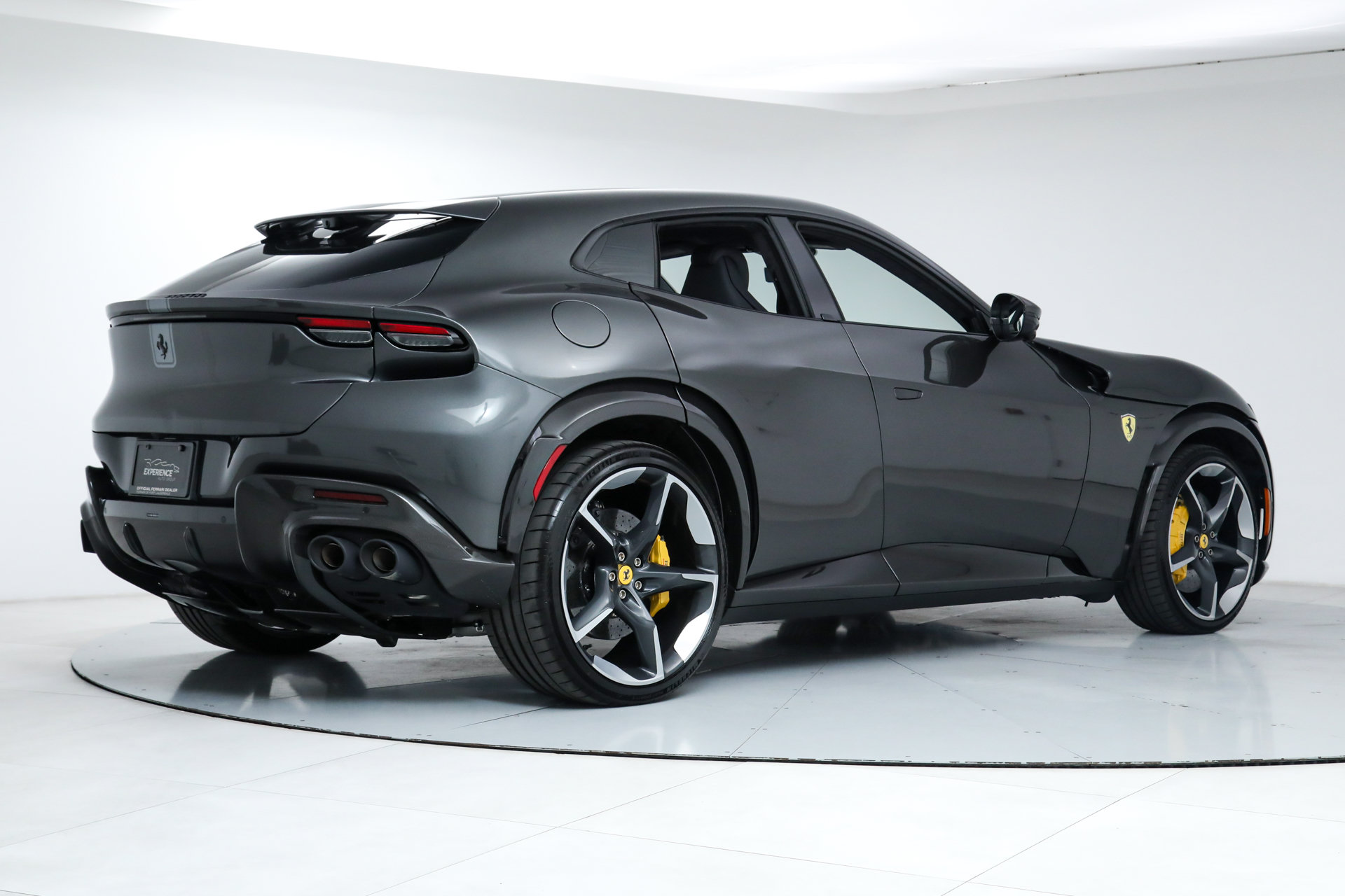 Used 2025 Ferrari Purosangue AWD/4WD image 3