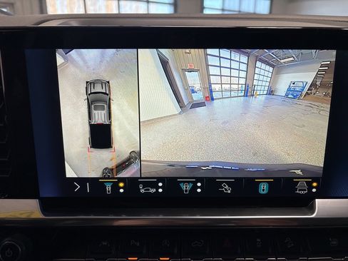 Used 2023 Chevrolet Silverado 1500 RST image 16