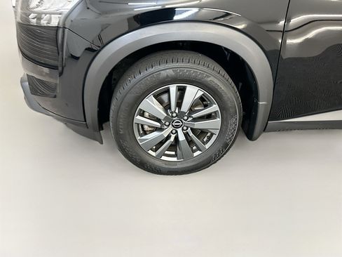 Used 2024 Nissan Pathfinder SV w/ SV Premium Package AWD/4WD image 11