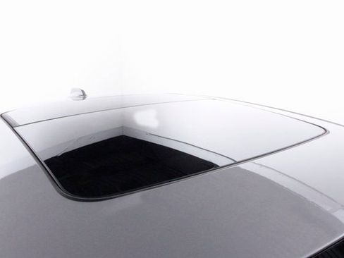 Certified 2023 Volvo S60 T8 Plus image 33