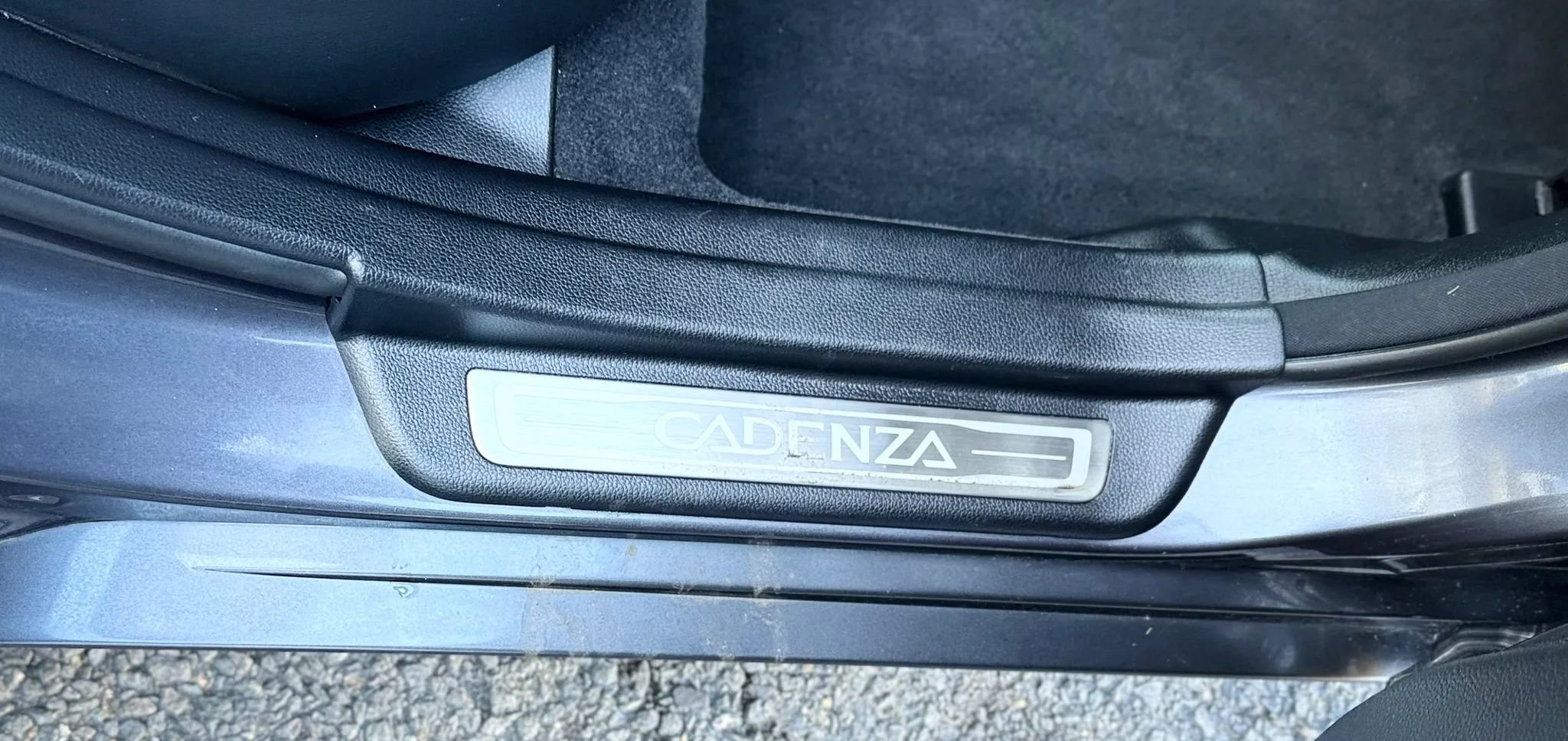 Used 2015 Kia Cadenza Premium w/ Luxury Package FWD image 36
