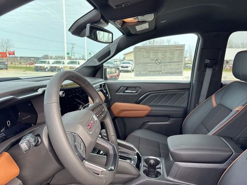 New 2026 GMC Canyon AT4 w/ Nightfall Essentials Package image 24