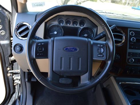 Used 2011 Ford F350 Lariat w/ Camper Pkg image 9