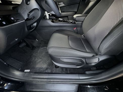 Certified 2025 Kia Sportage LX image 15