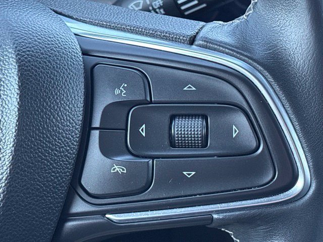 Used 2023 Buick Encore GX Select w/ Sport Touring Package FWD image 18