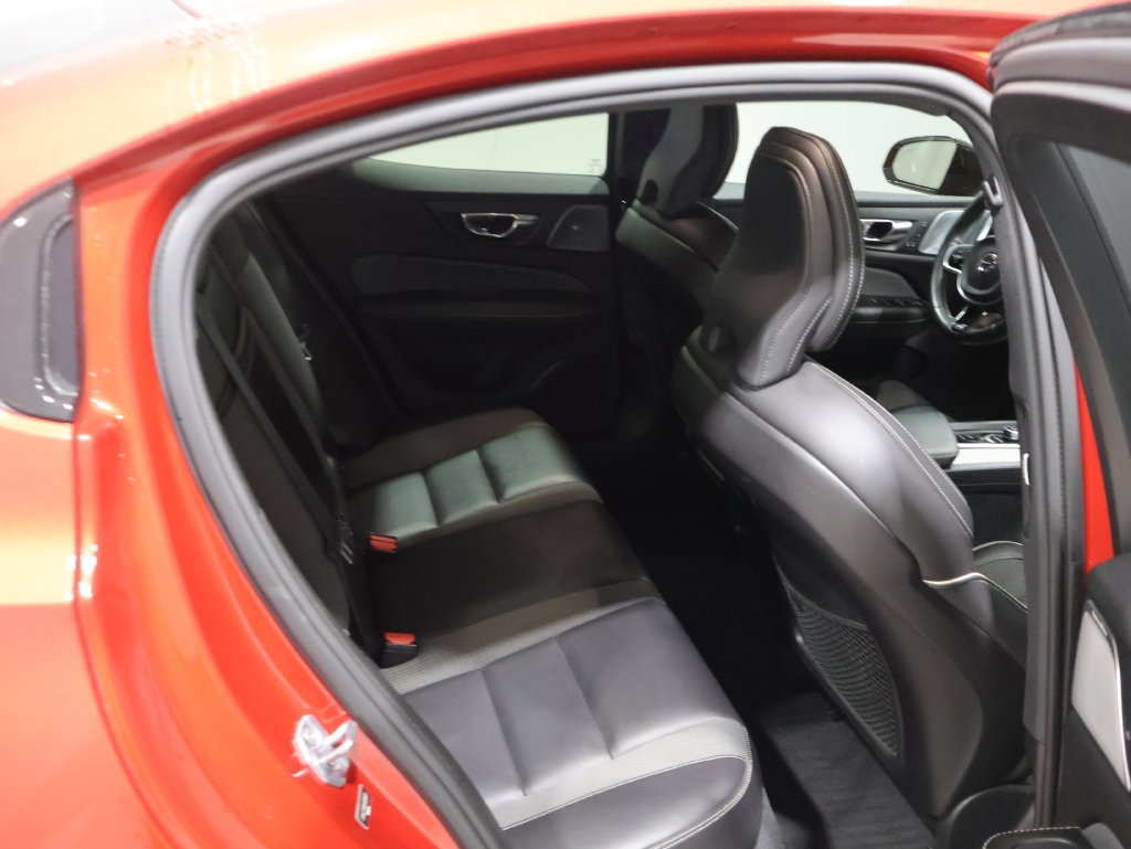 Used 2019 Volvo S60 T6 R-Design AWD/4WD image 21