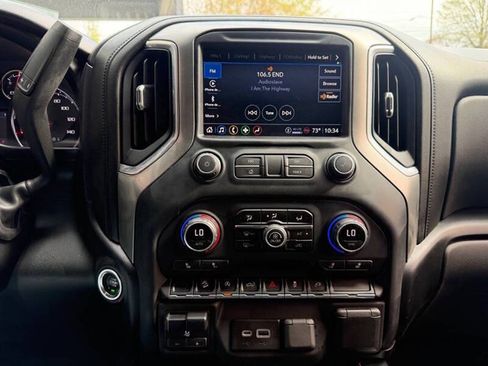 Used 2021 Chevrolet Silverado 1500 RST AWD/4WD image 15