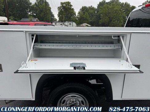 New 2026 Ford F250 XL w/ XL Chrome Package AWD/4WD image 14