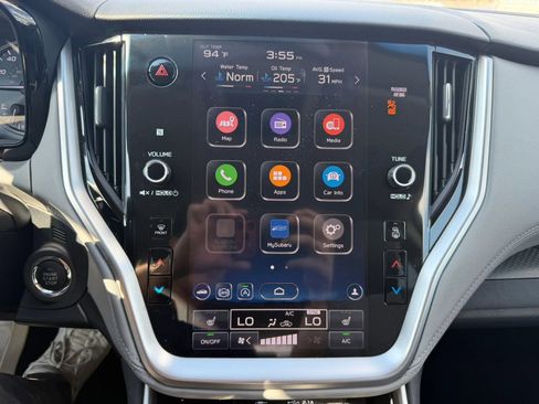 Used 2021 Subaru Outback Premium image 23