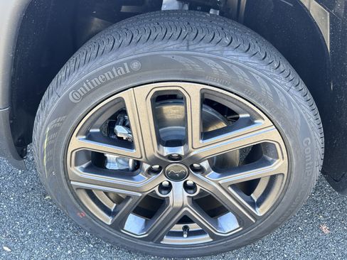 New 2026 Jeep Compass Limited image 10