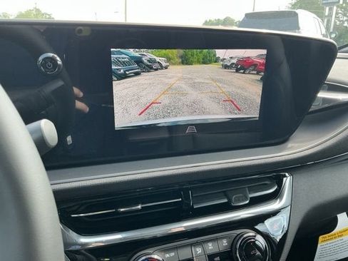 New 2026 Buick Envista Sport Touring w/ Convenience I Package FWD image 10