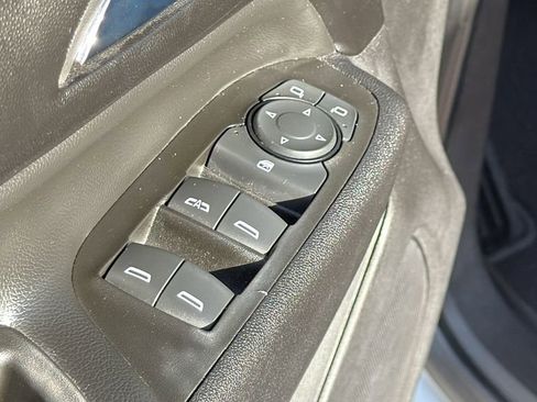 Used 2022 Chevrolet Equinox LT image 10