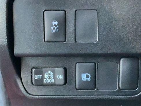 Used 2023 Toyota Tacoma SR5 image 42