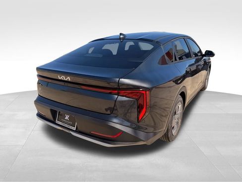 New 2026 Kia K4 LX image 4