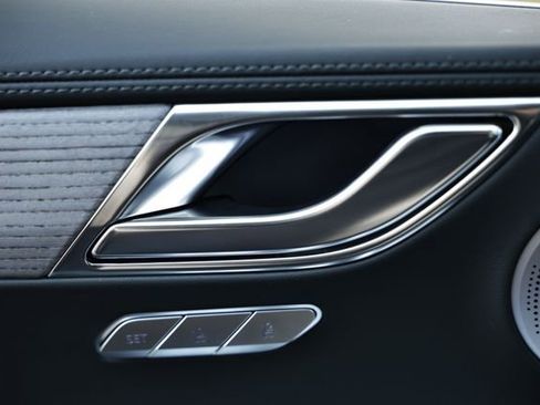 New 2026 Genesis GV80 2.5T Prestige image 17