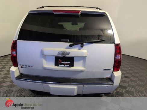 Used 2011 Chevrolet Tahoe LTZ image 5