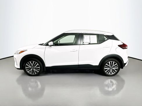 Used 2021 Nissan Kicks SV FWD image 4