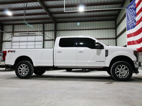 Used 2020 Ford F250 Lariat w/ Lariat Ultimate Package AWD/4WD image 14