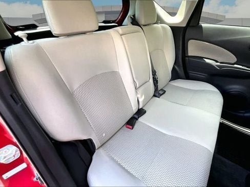 Used 2017 Nissan Versa Note FWD image 26