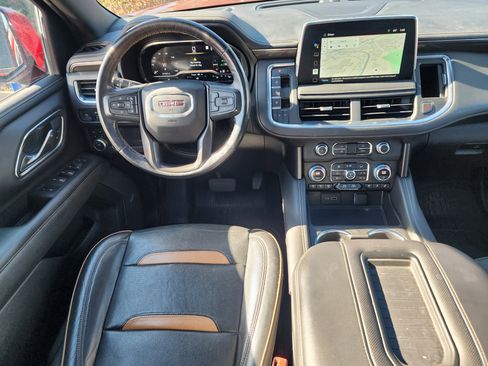 Used 2022 GMC Yukon XL AT4 image 21