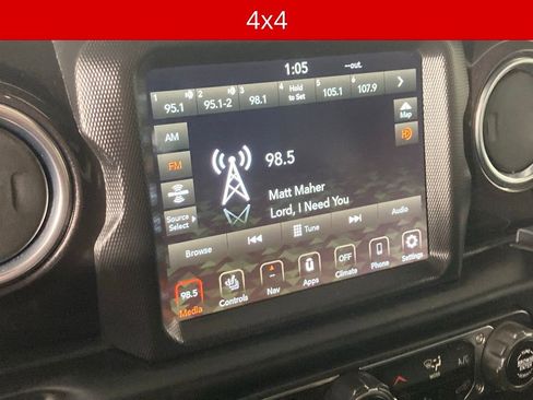 Used 2021 Jeep Wrangler Unlimited Sahara image 6