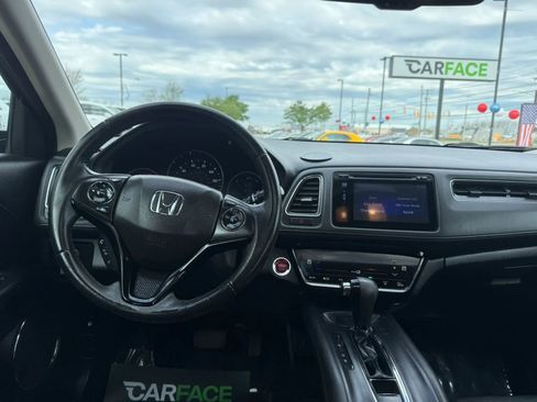 Used 2018 Honda HR-V EX-L image 28