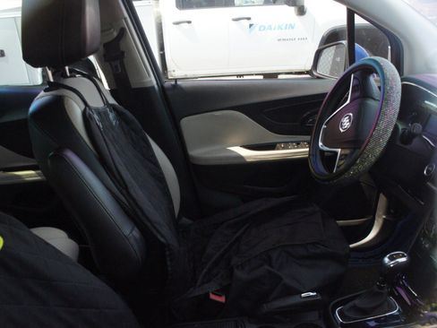 Used 2018 Buick Encore Preferred FWD image 5