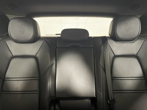 Certified 2022 Porsche Cayenne image 16