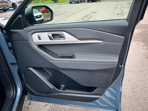 New 2026 Ford Explorer Active RWD image 12