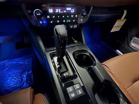 New 2026 Subaru Forester Premium AWD/4WD image 20