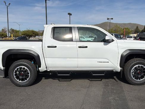 New 2026 Toyota Tacoma TRD Off-Road AWD/4WD image 2