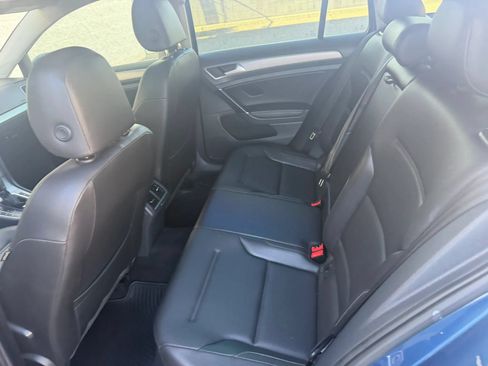 Used 2015 Volkswagen Golf TDI S FWD image 21