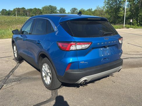 Used 2020 Ford Escape SE AWD/4WD image 3