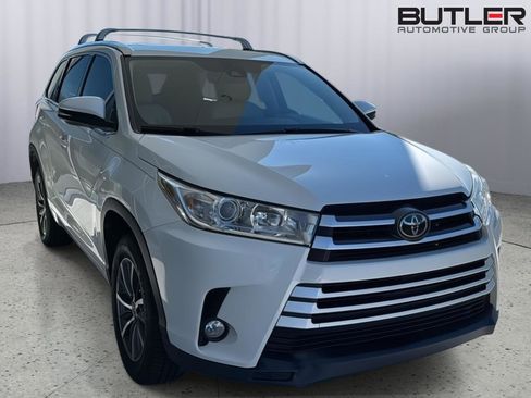 Used 2018 Toyota Highlander XLE image 6