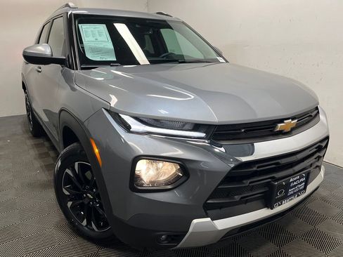 Used 2023 Chevrolet TrailBlazer LT w/ Convenience Package AWD/4WD image 1