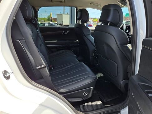 Used 2024 Genesis GV80 2.5T AWD/4WD image 18