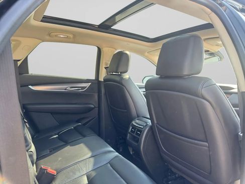 Used 2017 Cadillac XT5 Luxury w/ Driver Awareness Package image 32