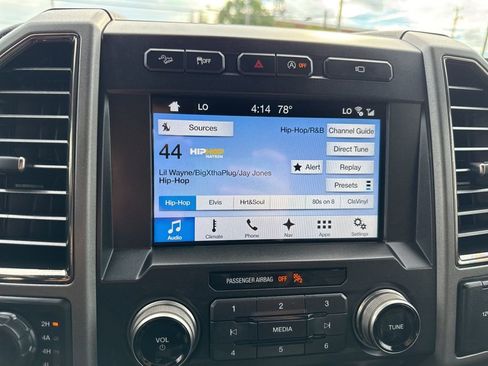 Used 2017 Ford F150 Raptor w/ Equipment Group 802A Luxury image 29