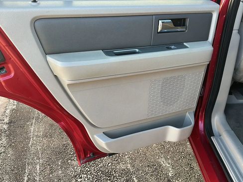 Used 2008 Ford Expedition XLT image 7