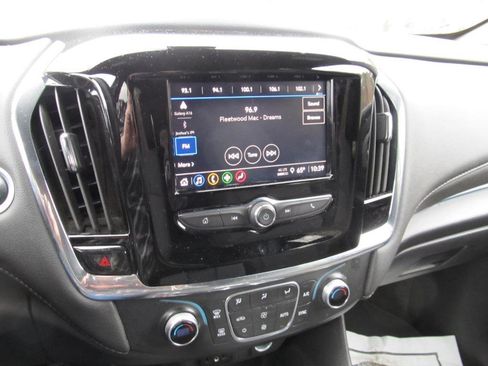 Used 2023 Chevrolet Traverse LT image 55