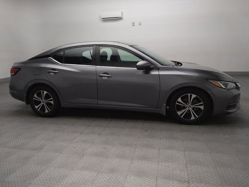 Used 2020 Nissan Sentra SV FWD image 11