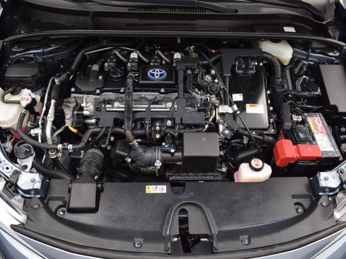 Used 2021 Toyota Corolla LE image 9