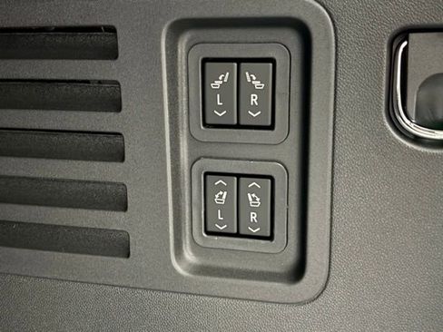 New 2026 Buick Enclave Sport Touring w/ Power Package image 12