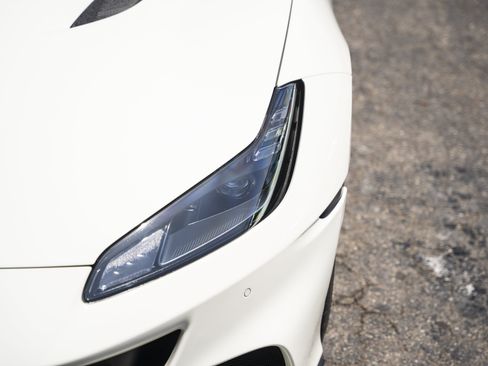 Used 2023 Ferrari Portofino M RWD image 19