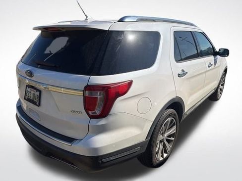 Used 2018 Ford Explorer Limited image 10