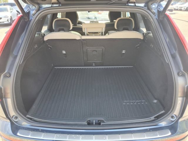 Certified 2026 Volvo XC60 B5 Plus AWD/4WD image 32
