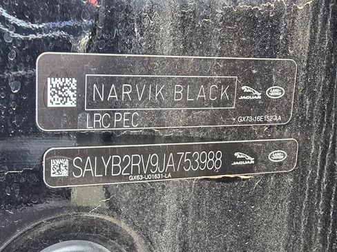 Used 2018 Land Rover Range Rover Velar S image 30