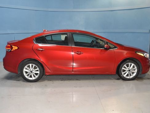 Used 2017 Kia Forte S w/ S Technology Package image 21