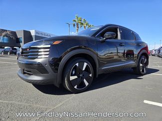 Used 2025 Nissan Kicks SR video 2