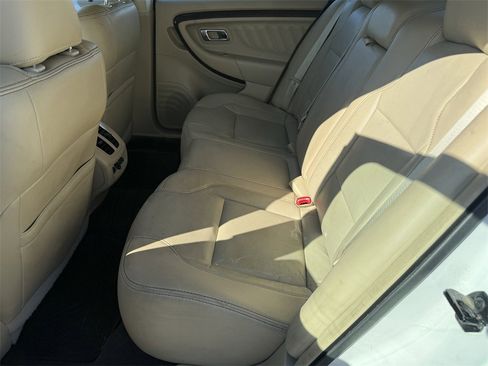 Used 2015 Ford Taurus Limited w/ Equipment Group 301A image 24